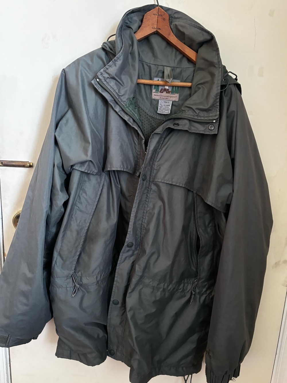 Eastern Mountain Sports Olive Hooded Raincoat